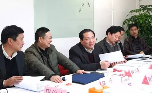 荊門市委常委、常務(wù)副市長(zhǎng)胡功民率隊(duì)赴上?？疾?，與我司簽訂委托招商引資戰(zhàn)略合作協(xié)議