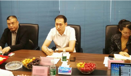 陪同政府園區(qū)對(duì)接考察智慧充電設(shè)備生產(chǎn)投資選址項(xiàng)目，精準(zhǔn)對(duì)接促進(jìn)雙方合作交流