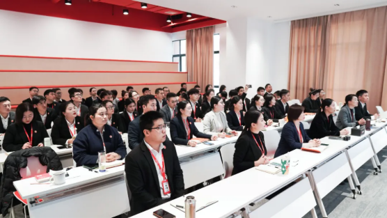 項目量質(zhì)攀新高，掀起“大干100天”競賽高潮！12月上旬，集團成功通過49個優(yōu)質(zhì)投資選址項目