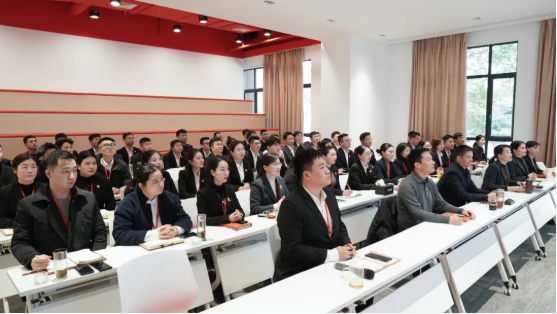 繆力同心，向年度目標(biāo)任務(wù)發(fā)起“總攻”！12月中旬，集團(tuán)成功通過44個(gè)優(yōu)質(zhì)投資選址項(xiàng)目