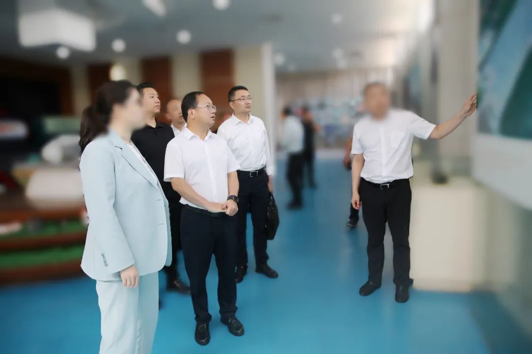 百億規(guī)模大型集團公司，投資50億！四川某地方政府實地對接新型鋰電池生產擴建投資選址項目