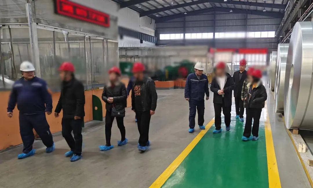 高新技術企業(yè)，產(chǎn)品暢銷多個國家和地區(qū)！著名品牌建筑裝飾材料投資選址項目方反向考察貴州某地方政府