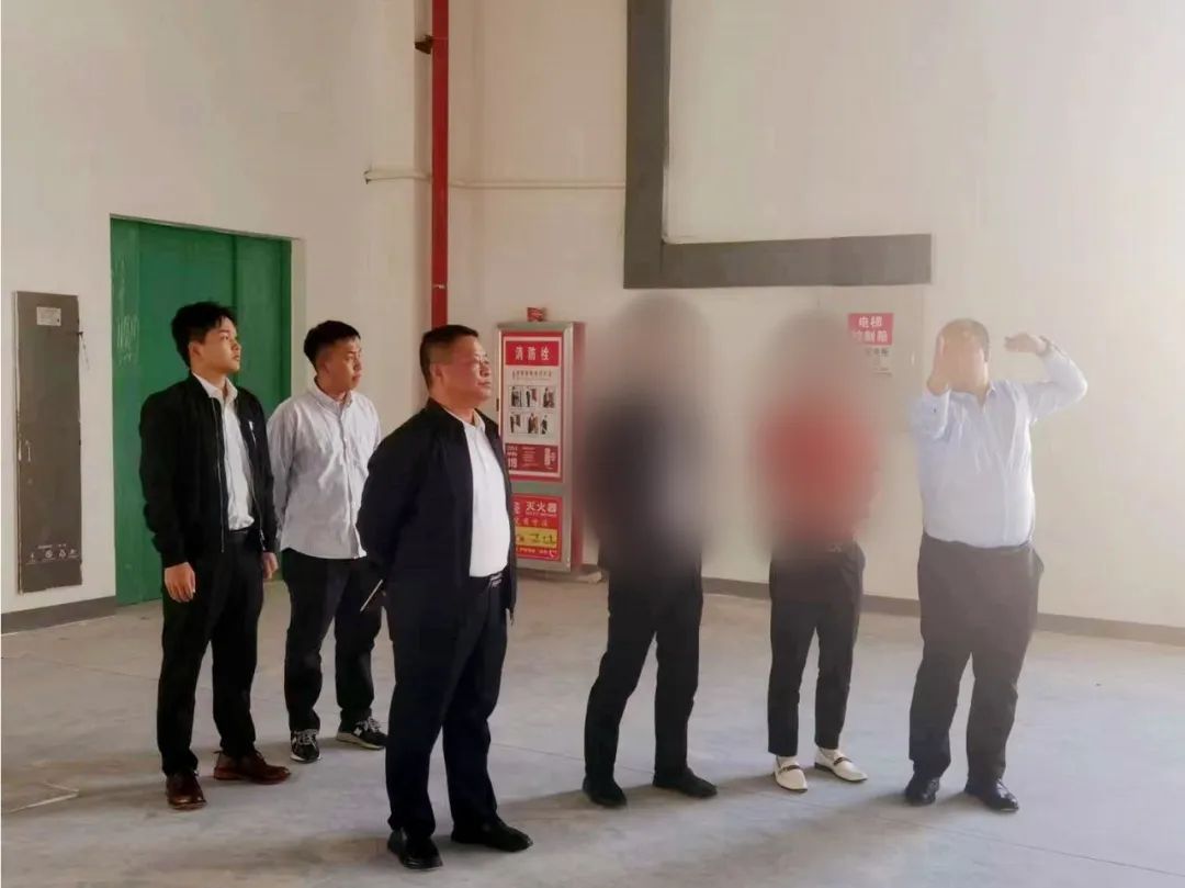 深耕行業(yè)30余年，訂單充足！老牌壓電電子器件搬遷擴建投資選址項目方實地考察貴州某地方政府